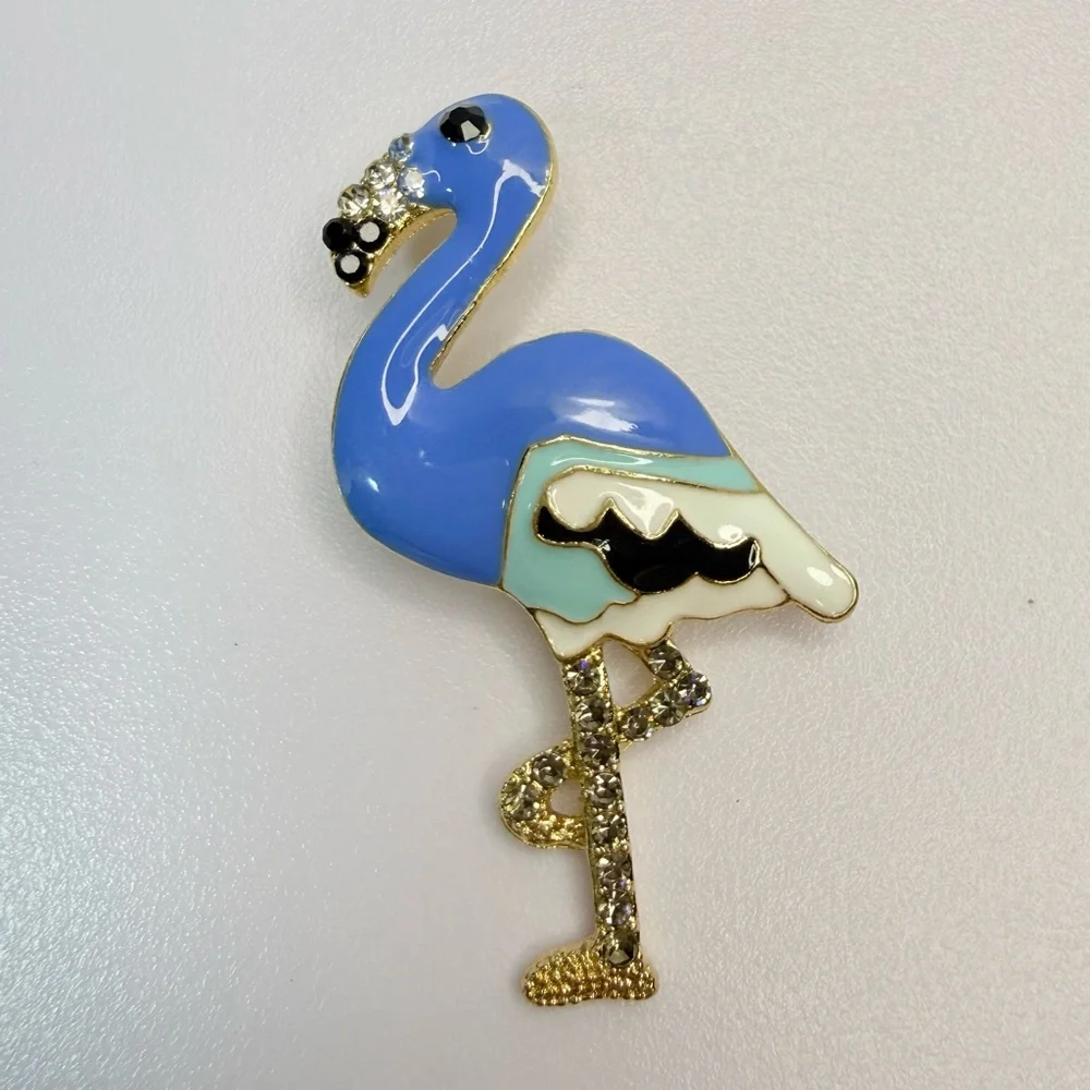 🐇🐣🌷Blue, Aqua and White Enamel Flamingo Brooch on Gold Tone Metal w/Rhinestones